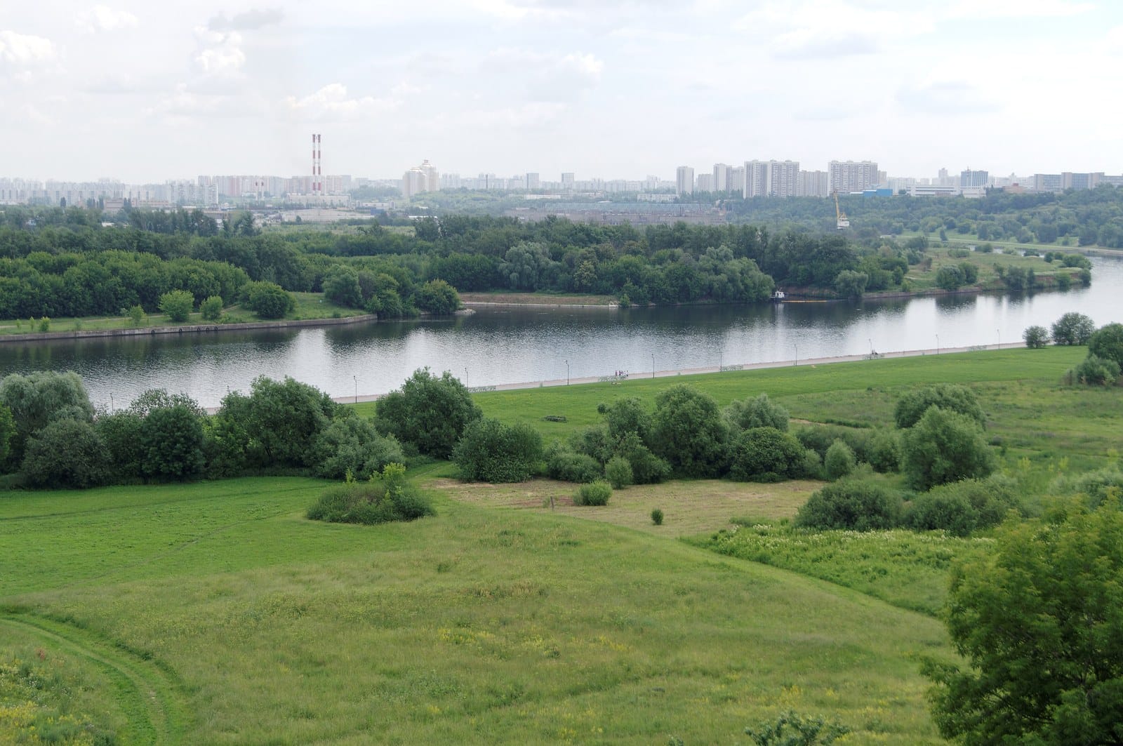 Излучина Москвы-реки у Коломенского летом